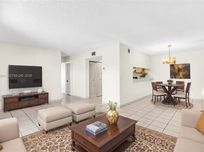 18370 Mediterranean Blvd 125, Hialeah FL 33015