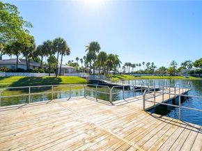 18370 Mediterranean Blvd 125, Hialeah FL 33015