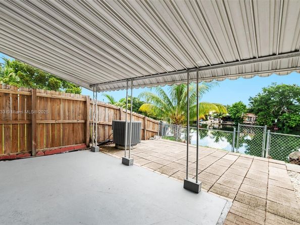 7445 W 16th Ave, Hialeah FL 33014