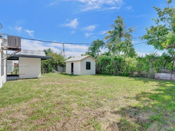 1628 NE 7th Ave, Fort Lauderdale FL 33305
