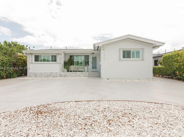 7549 Adventure Ave, North Bay Village FL 33141