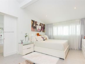 7549 Adventure Ave, North Bay Village FL 33141