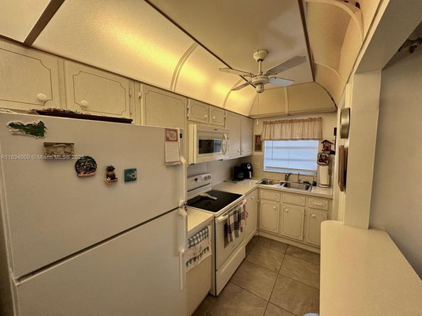5300 Washington St N318, Hollywood FL 33021