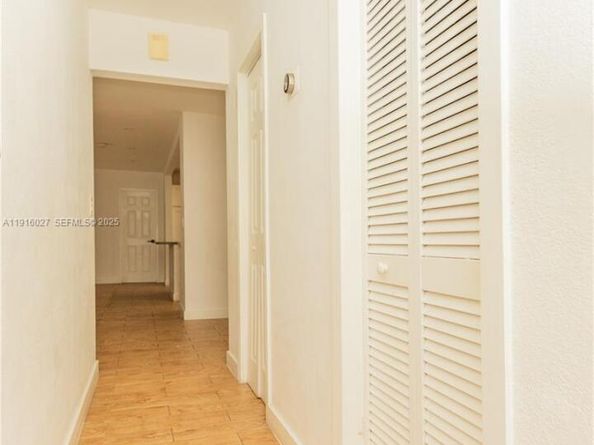 2510 NE 207th Ter, Miami FL 33180