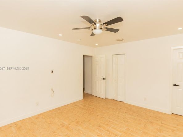 2510 NE 207th Ter, Miami FL 33180