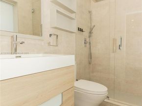 2510 NE 207th Ter, Miami FL 33180