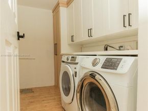 2510 NE 207th Ter, Miami FL 33180