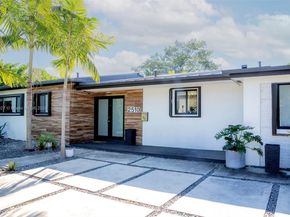2510 NE 207th Ter, Miami FL 33180