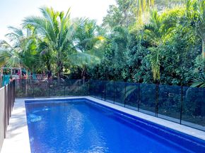 2510 NE 207th Ter, Miami FL 33180