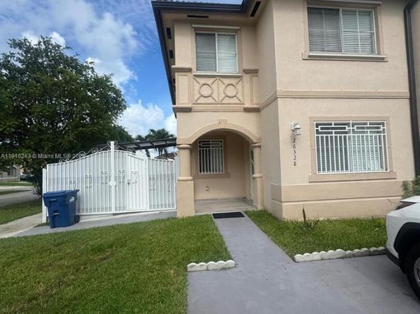 26328 SW 135th Pl, Homestead FL 33032