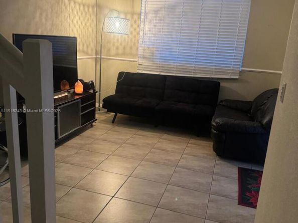 26328 SW 135th Pl, Homestead FL 33032