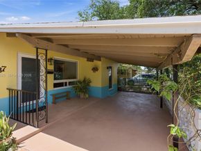 737 SW 2nd Ct, Hallandale Beach FL 33009