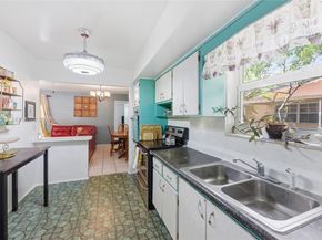 737 SW 2nd Ct, Hallandale Beach FL 33009