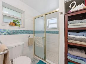 737 SW 2nd Ct, Hallandale Beach FL 33009