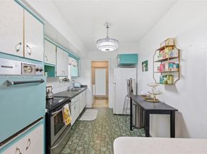 737 SW 2nd Ct, Hallandale Beach FL 33009