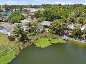 737 SW 2nd Ct, Hallandale Beach FL 33009