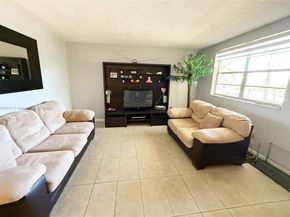 16790 NE 14th Ave 208, Miami FL 33162