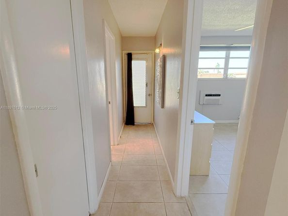 16790 NE 14th Ave 208, Miami FL 33162