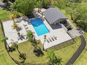 11483 SW 109th Rd 2F, Miami FL 33176
