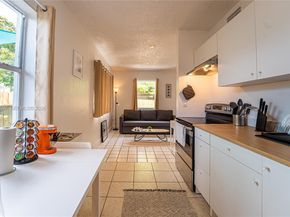 7031 NW 6th Ct, Miami FL 33150