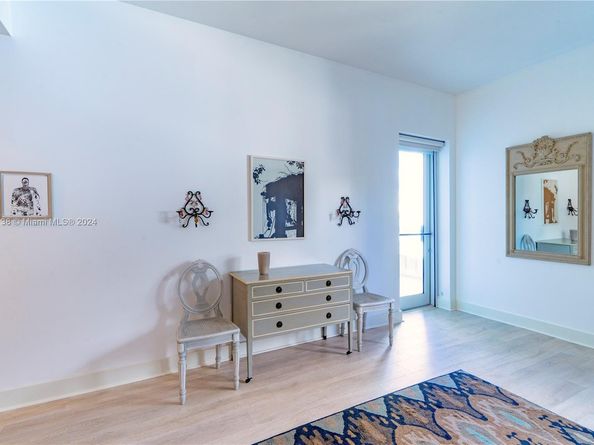 6103 Aqua Ave 301, Miami Beach FL 33141