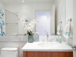 6103 Aqua Ave 301, Miami Beach FL 33141