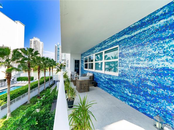 6103 Aqua Ave 301, Miami Beach FL 33141