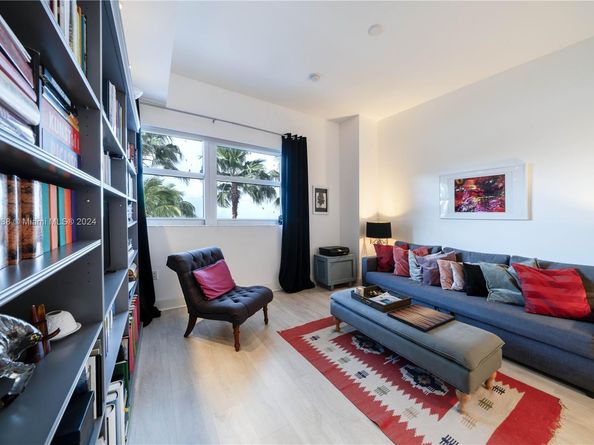 6103 Aqua Ave 301, Miami Beach FL 33141