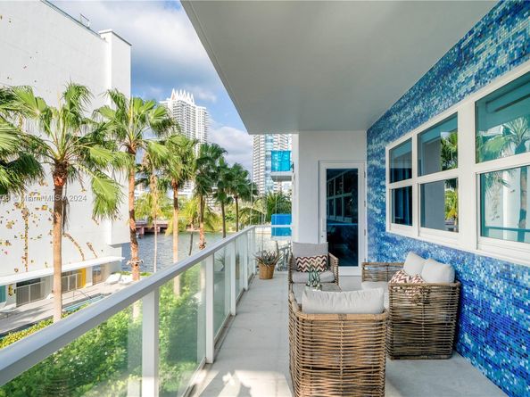 6103 Aqua Ave 301, Miami Beach FL 33141