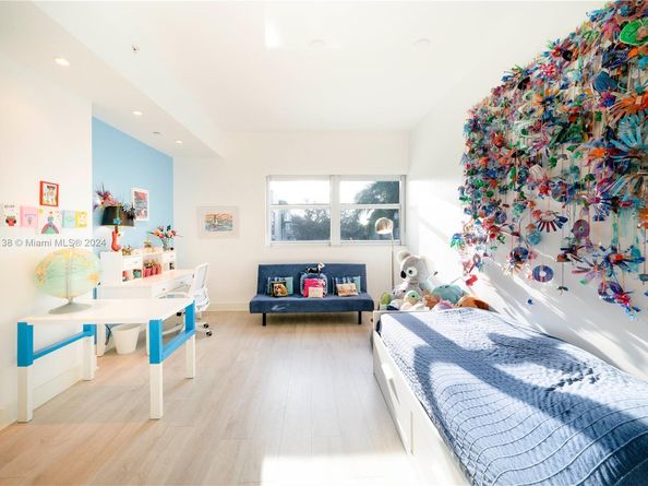 6103 Aqua Ave 301, Miami Beach FL 33141