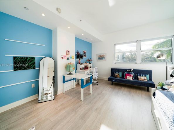 6103 Aqua Ave 301, Miami Beach FL 33141