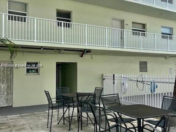12890 NE 8th Ave 102, North Miami FL 33161