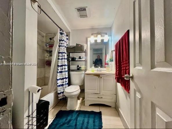 12890 NE 8th Ave 102, North Miami FL 33161