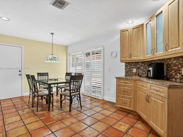 4119 W Palm Aire Dr A4, Pompano Beach FL 33069