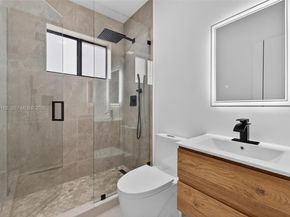 11530 SW 138th St, Miami FL 33176