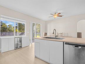 2821 Augusta Dr, Homestead FL 33035