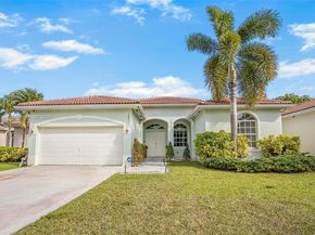 2821 Augusta Dr, Homestead FL 33035