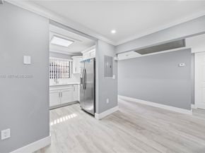 1001 Colony Point Cir 114, Pembroke Pines FL 33026