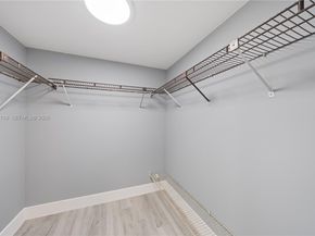 1001 Colony Point Cir 114, Pembroke Pines FL 33026