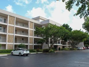 2900 N Palm Aire Dr 108, Pompano Beach FL 33069