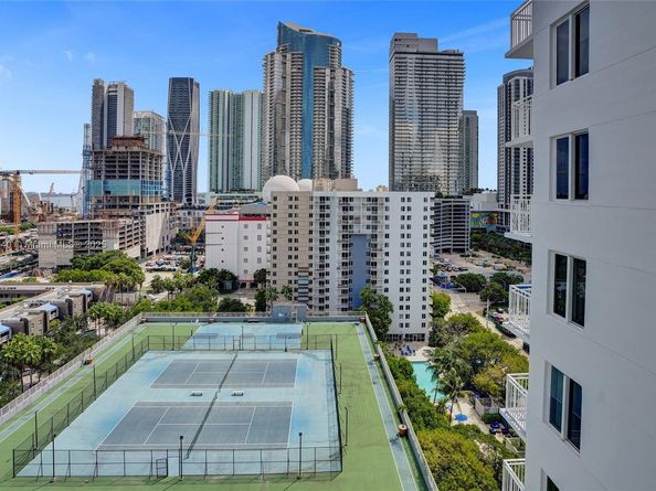 850 N Miami Ave W1810, Miami FL 33136