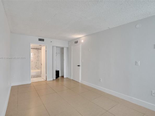 850 N Miami Ave W1810, Miami FL 33136