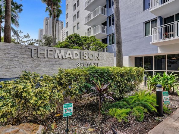 850 N Miami Ave W1810, Miami FL 33136