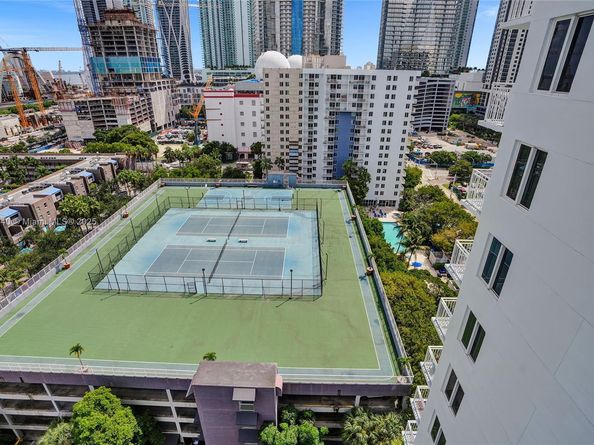 850 N Miami Ave W1810, Miami FL 33136