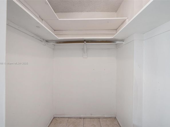 12500 NE 15th Ave 402, North Miami FL 33161
