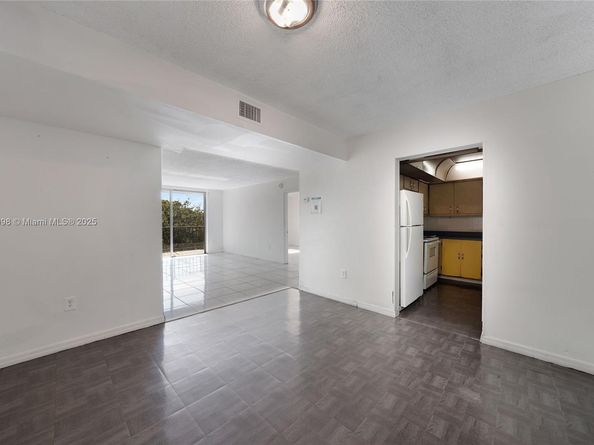 12500 NE 15th Ave 402, North Miami FL 33161