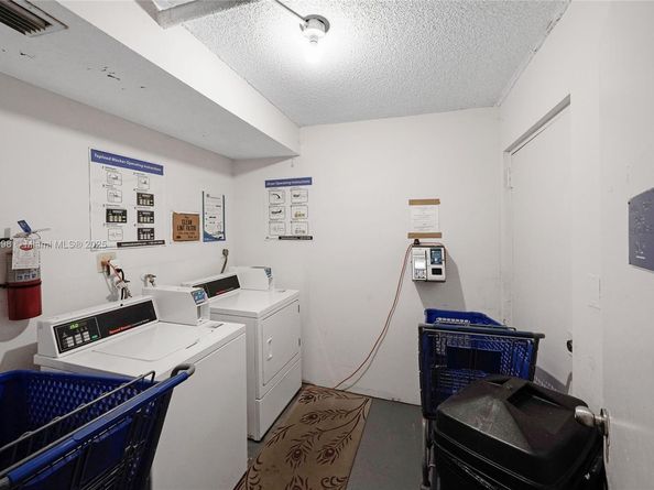 12500 NE 15th Ave 402, North Miami FL 33161