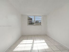 12500 NE 15th Ave 402, North Miami FL 33161