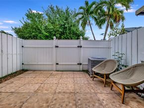 21300 San Simeon Way K2, Miami FL 33179