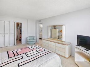 600 Parkview Dr 831, Hallandale Beach FL 33009